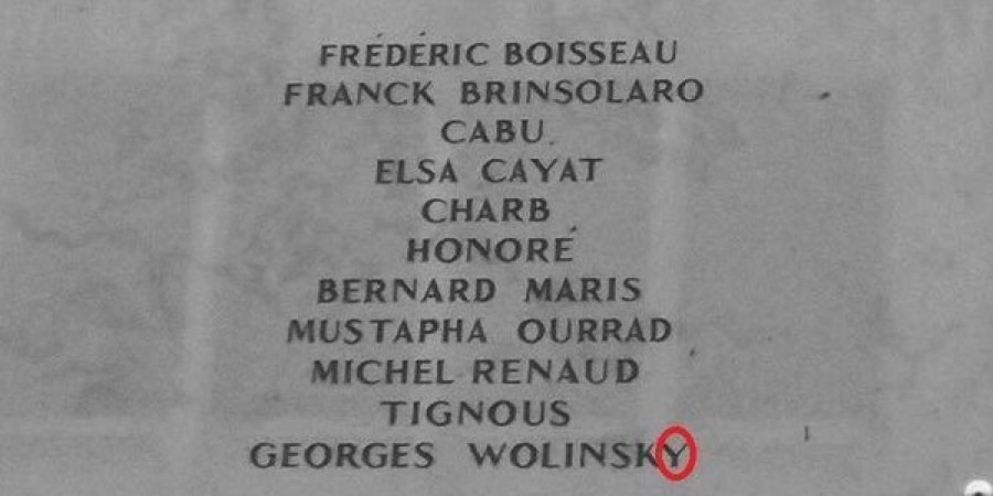 La plaque commémorant les victimes du 7 janvier 2015 écorne le nom de Wolinski