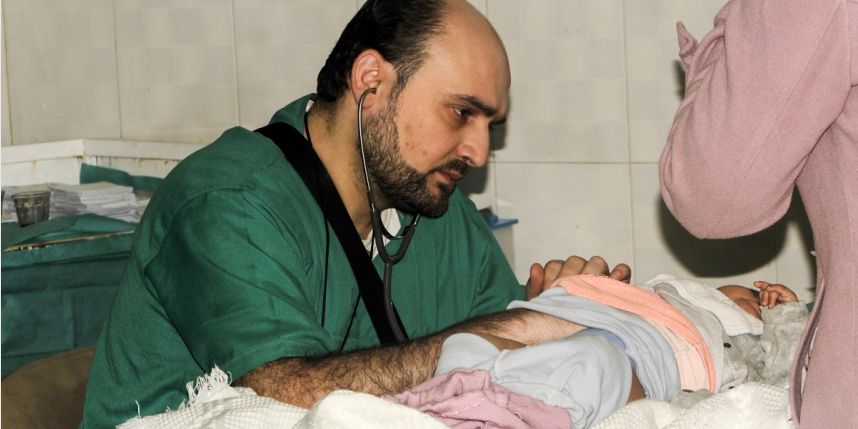 Le docteur Maaz, pédiatre qui sauvait des vies d'enfants à l'hôpital al-Qods de Alep a été tué lors d'un bombardement du régime syrien