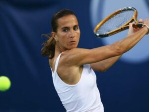 Pour cette 147ème émission du Sporting Club sur Radio VL, Bilal Nedman et son équipe reçoivent Selima Sfar, joueuse de tennis tunisienne professionnel depuis 1999.
