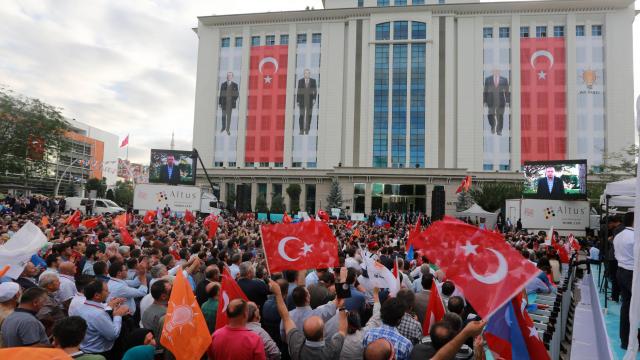 Depuis le putsch manqué en Turquie, 35 000 personnes ont été arrêtées.