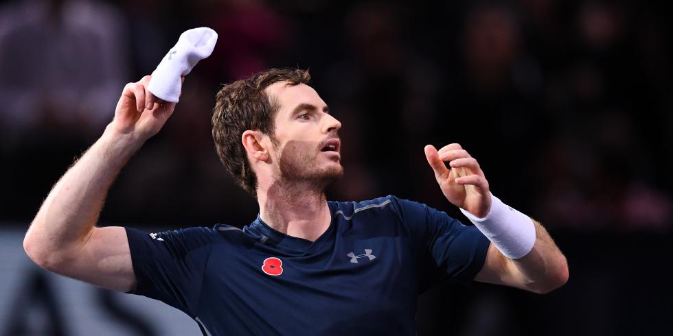 Andy Murray, nouveau n°1 mondial, a battu en finale du BNP Paribas ce dimanche l'Américain John Isner en trois sets : 6-3, 6-7(4), 6-4.
