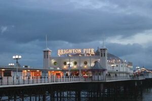 Brighton Pier vu de la plage
