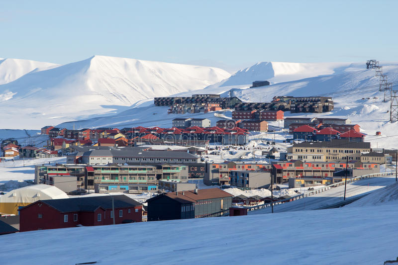 Horizon-de-ville-dans-longyearbyen-le-spitzberg-le-svalbard-norway ...