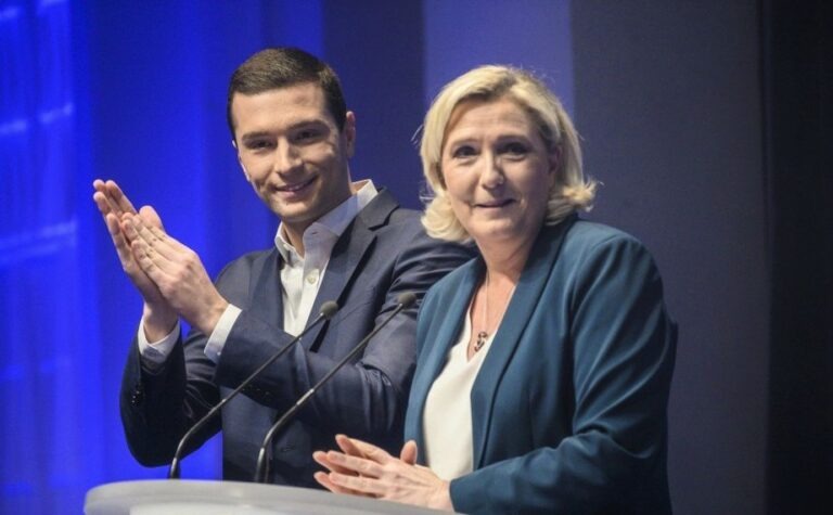 Européennes Marine Le Pen et Jordan Bardella en campagne à Lyon