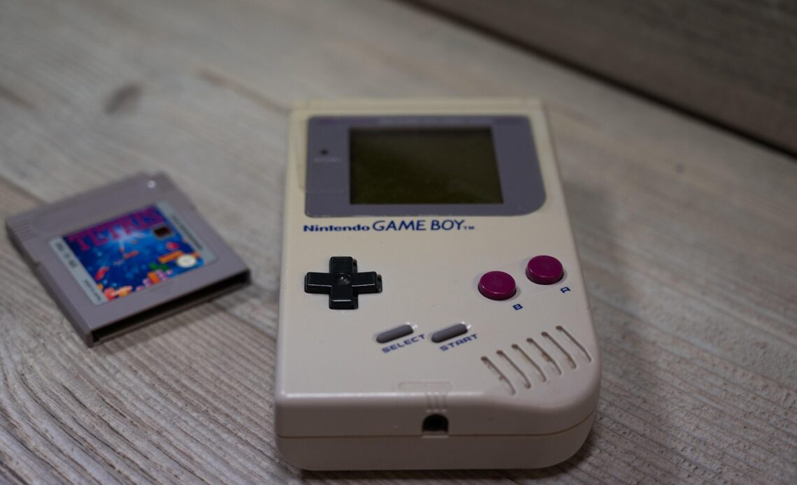 hyperlink-96-game-boy-petit-costaud