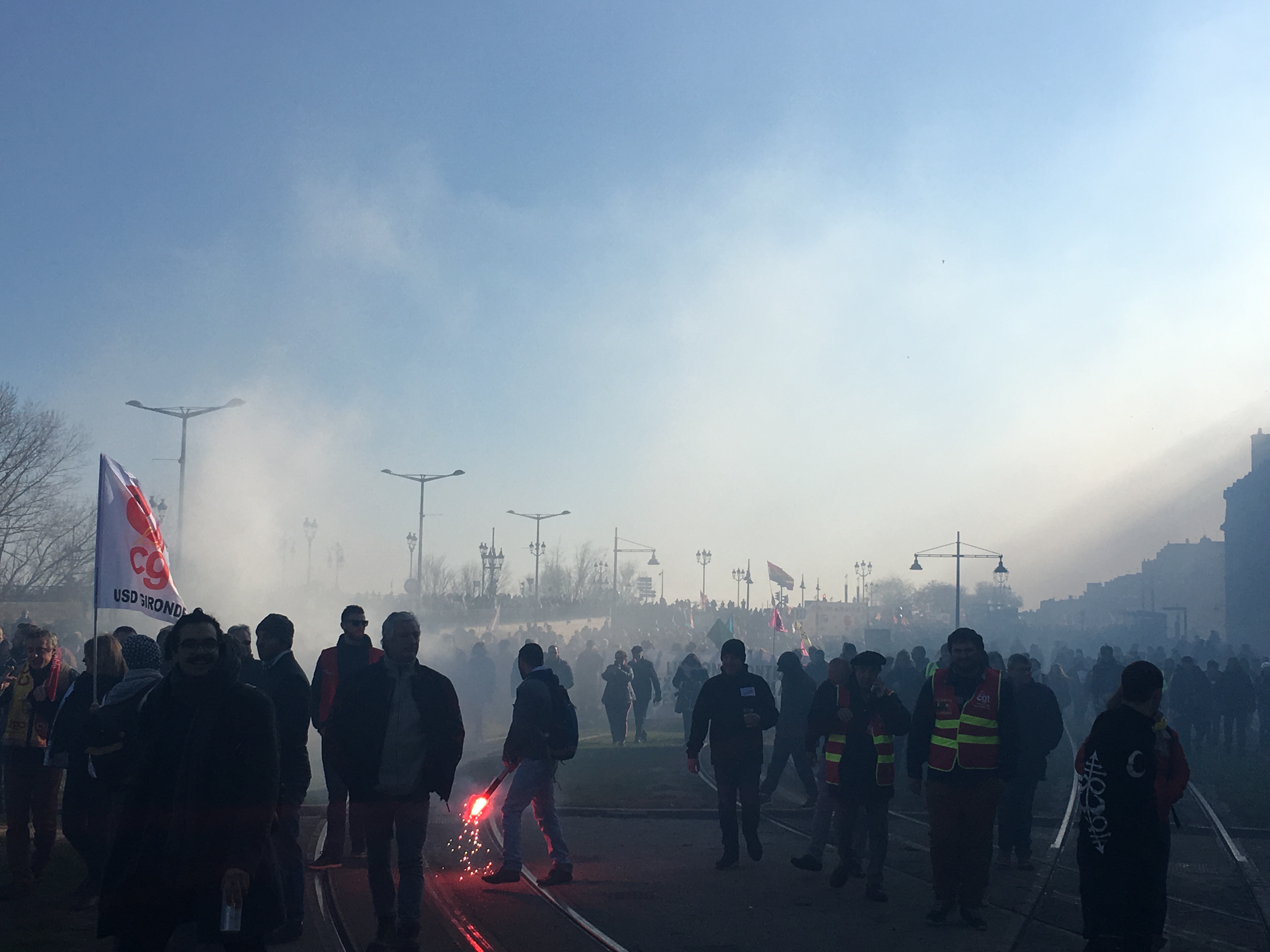 Grève Nationale Moments De Tension à Bordeaux Vl Média