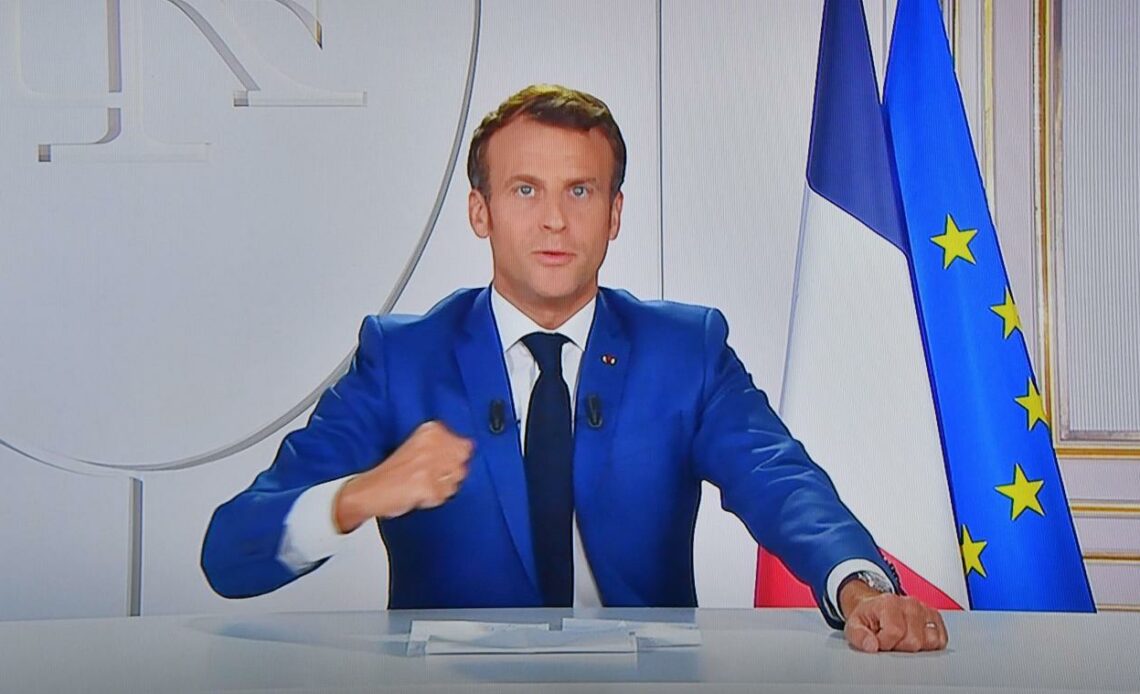 Emmanuel Macron annonçant les mesures du déconfinement