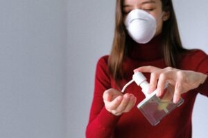 gestes barrières COVID vrai du faux
