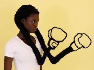 Laetitia Ky influenceuse artiste sculpture cheveux