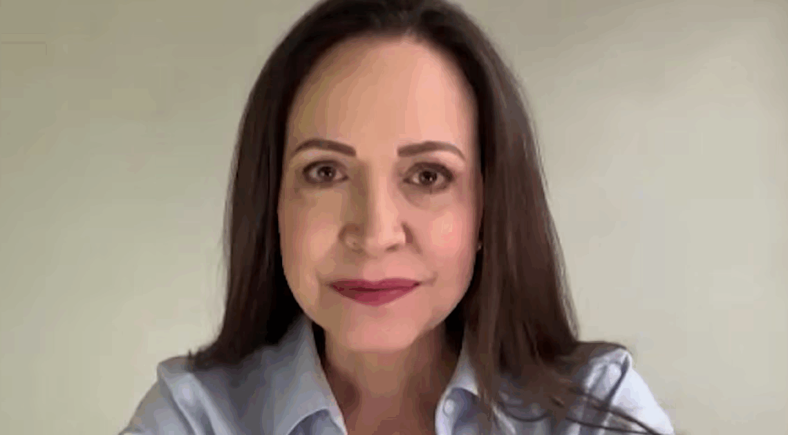 Capture d'écran montrant la cheffe de l'opposition vénézuélienne Maria Corina Machado lors d'une interview avec l'AFP via Zoom à Caracas, le 15 mai 2025