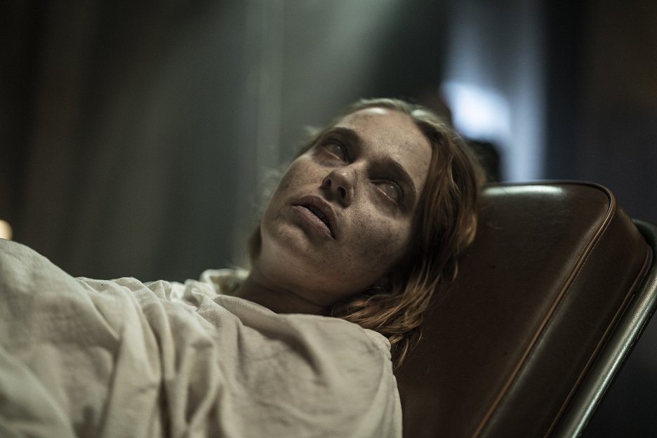 Faustine Koziel dans la série "The walking Dead"