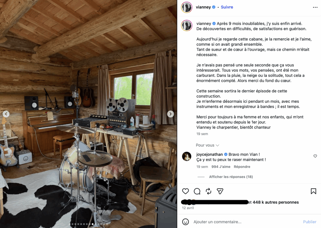 Post Instagram ou le chanteur Vianney annonce son retour, accompagnés de photos de sa cabane et des instruments de musique du chanteur